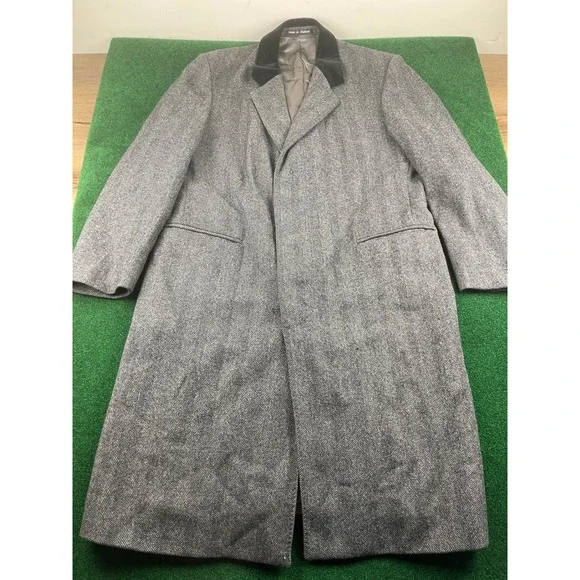 Vintage Wool Herringbone Tweed Overcoat Mens Black Velvet Collar Made in England